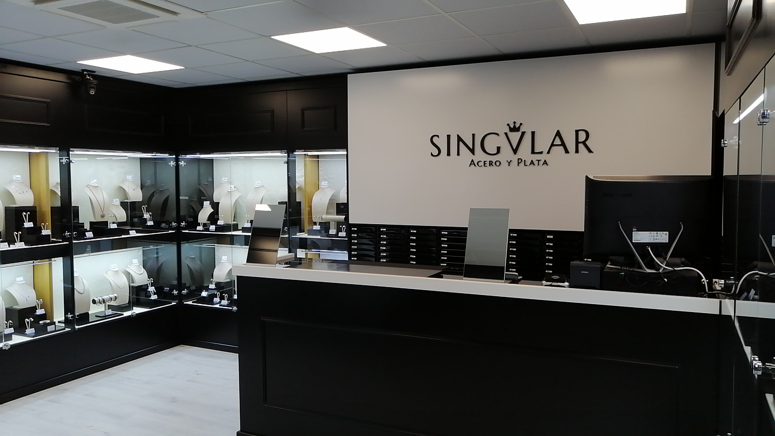 Tienda Singvlar